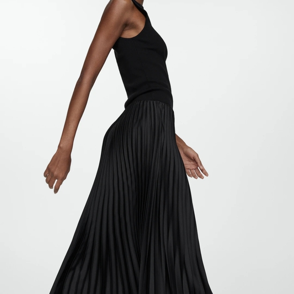 Mango Pleated Skirt BNWT - Picture 4 of 6